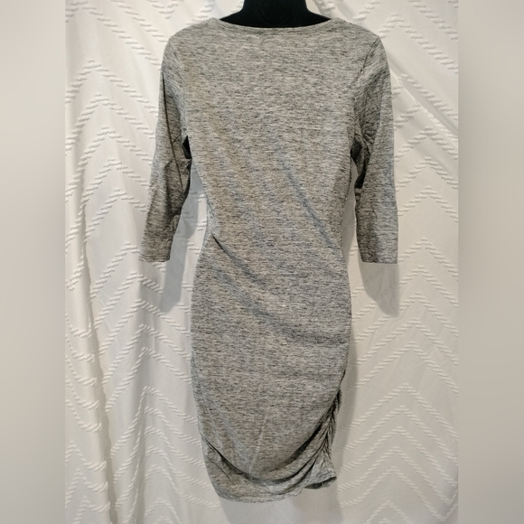 Express Heather Grey Ruched Sides 3/4 Sleeve Midi T-shirt Dress EUC Sz M - Picture 4 of 6